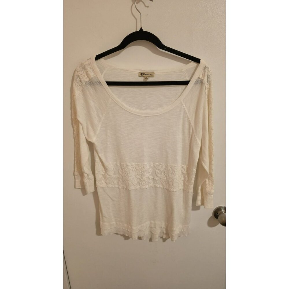 Democracy Blouse Half Sleeve Ivory Pullover Size Small Lace Accents Asymetrical